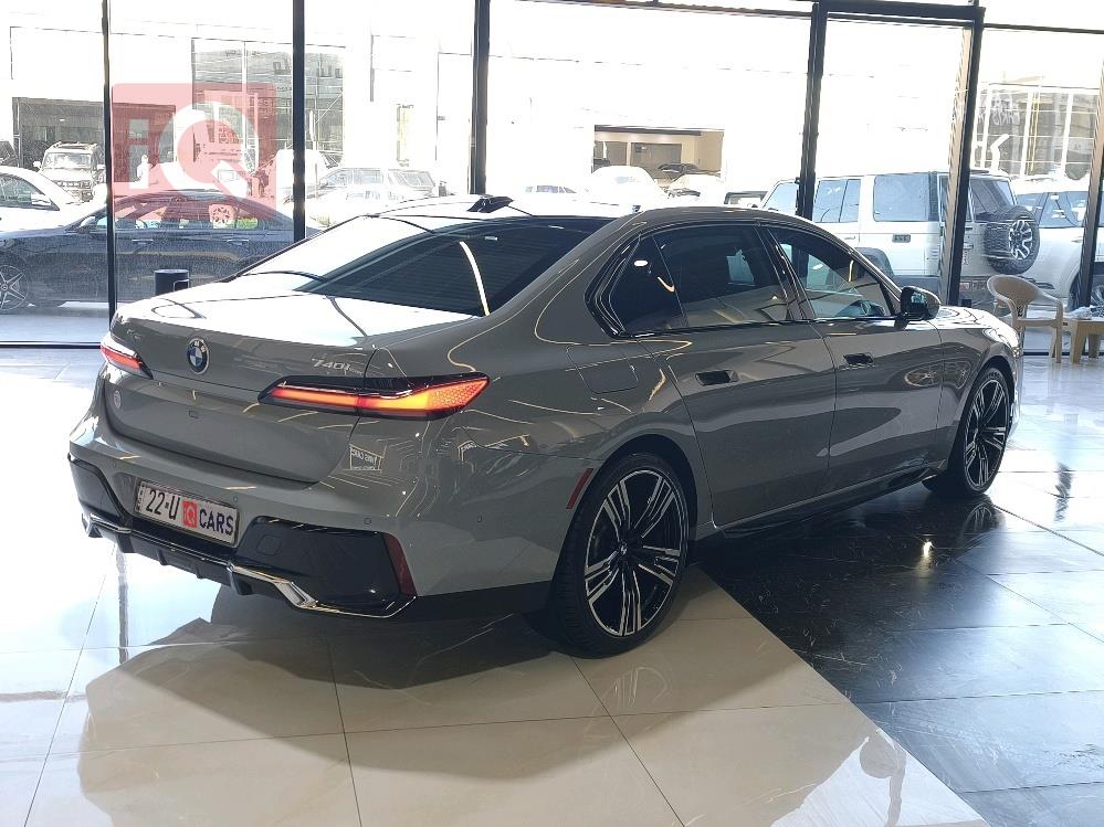 بي ام دبليو الفئة 7